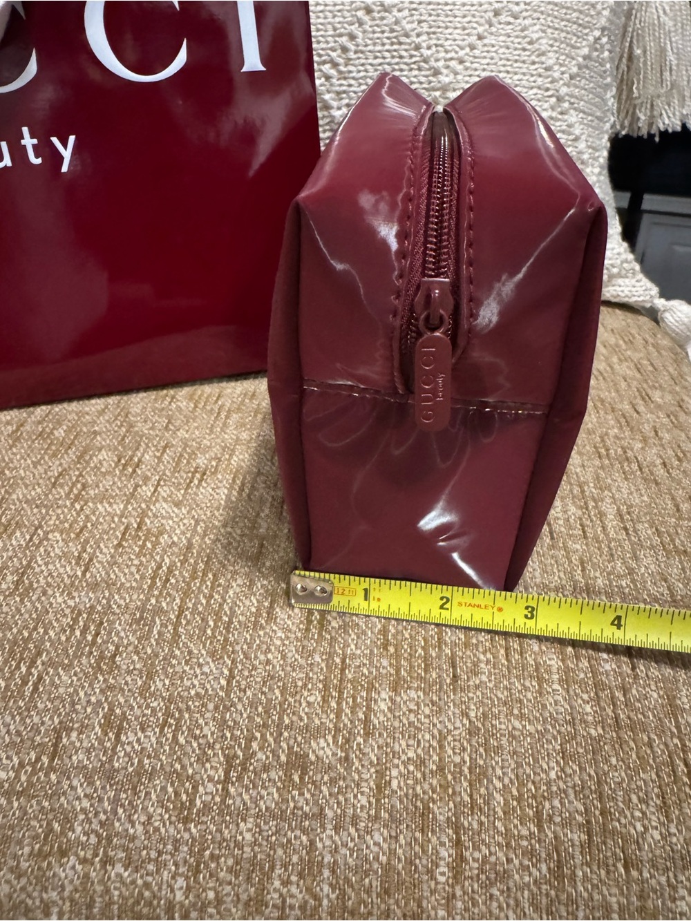 NEW AUTHENTIC GUCCI BEAUTY TOILETRY COSMETIC ZIPPERED POUCH W/ SHOPPING BAG - Picture 10 of 10